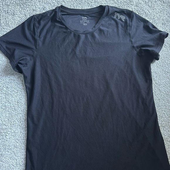 TYR Airtec t shirt - Picture 1 of 2